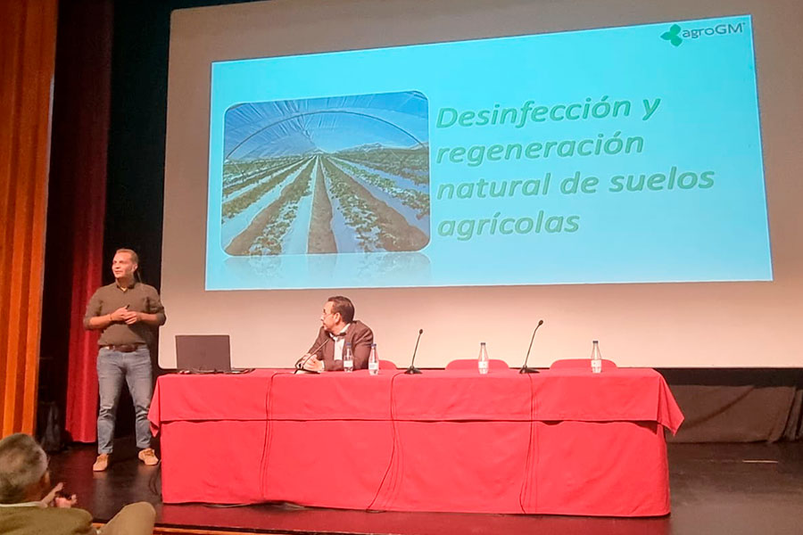 Desinfección natural del suelo y fortalecimiento con microorganismos beneficiosos